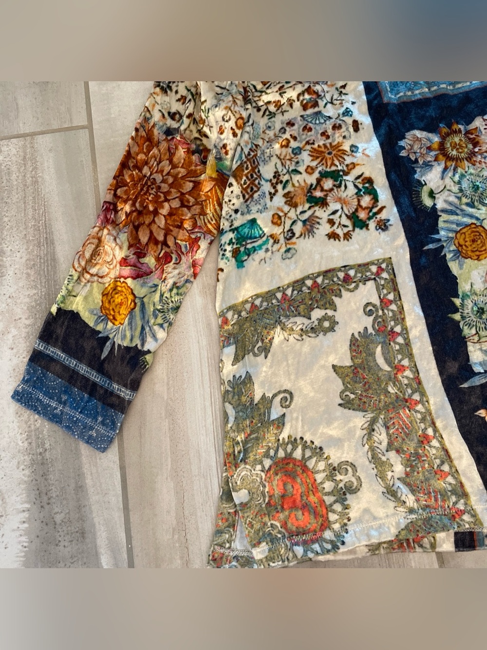 NWT Soft Surroundings Ashbury Mixed-Print Floral Crushed Velvet Tunic Top Large - Picture 6 of 14